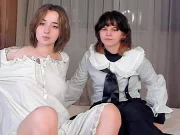 couple Free Pussy Cams with 2witches