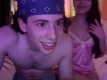 couple Free Pussy Cams with yaraandleo