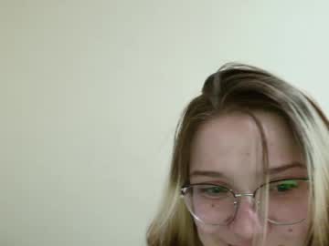 couple Free Pussy Cams with liya_still